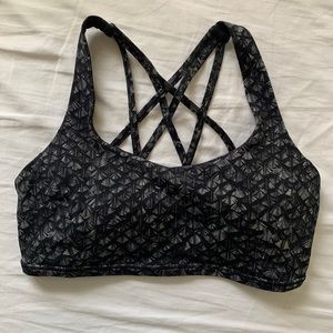 Lululemon Free to Be Serene Bra